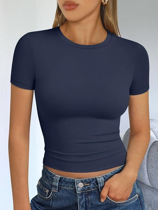 Women Basic T-Shirts Scoop Neck Short Sleeve Crop Tops Cute Summer Tops Slim Fit