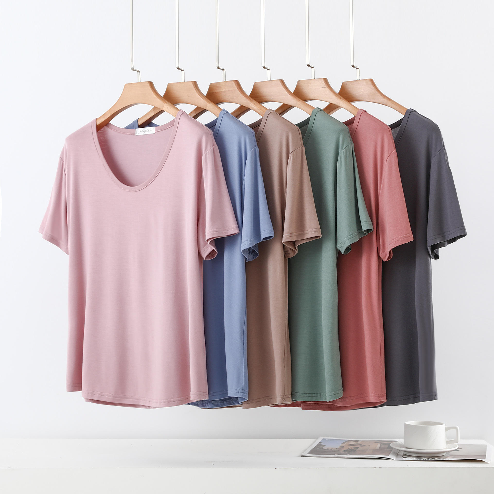 V-neck Short-sleeved T-shirt for Women in Summer,loose-fitting Half-sleeved Casual Home Wear,plain Color, Lightweight,large Size
